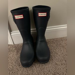 Mid Length Hunter Boots